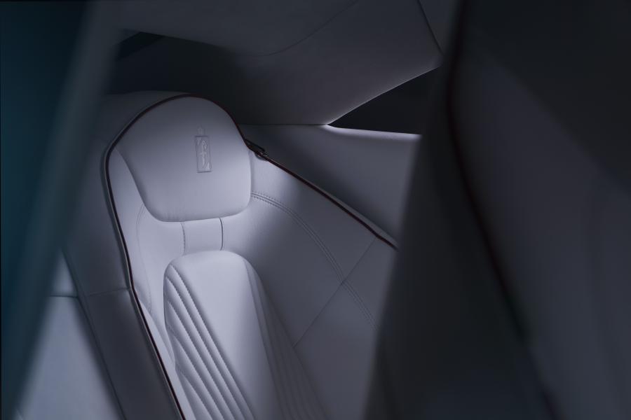 Детали интерьера Karma GT 2019 года  (фото 11 из 26)